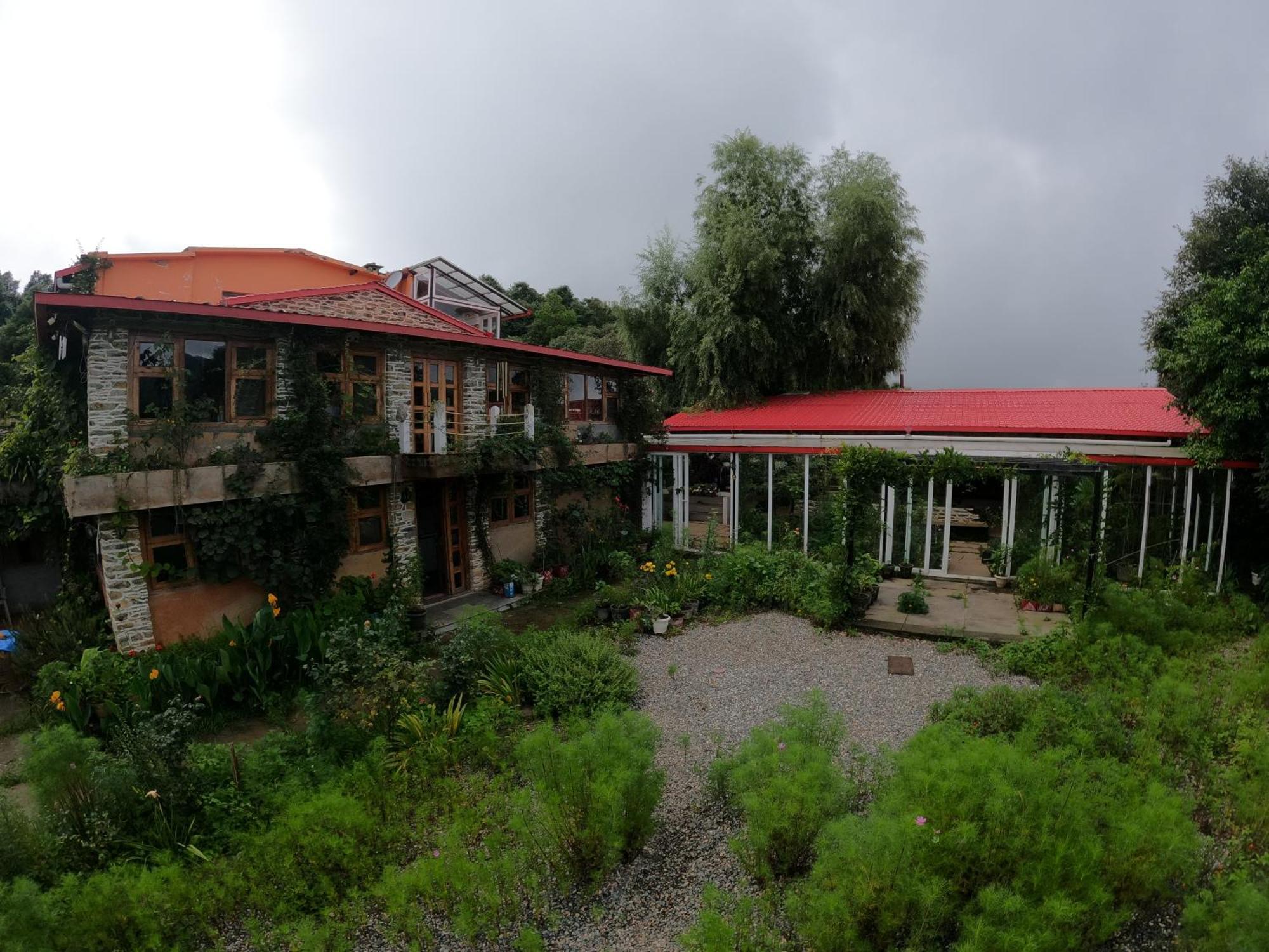 Dunagiri Retreat Dwarahat Екстериор снимка