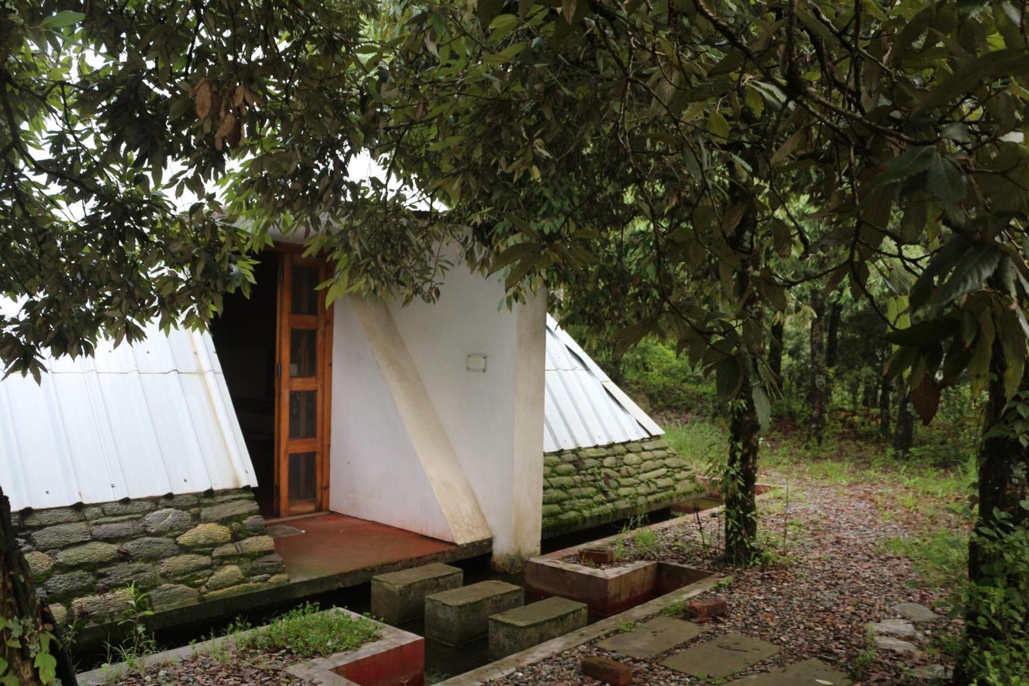 Dunagiri Retreat Dwarahat Екстериор снимка