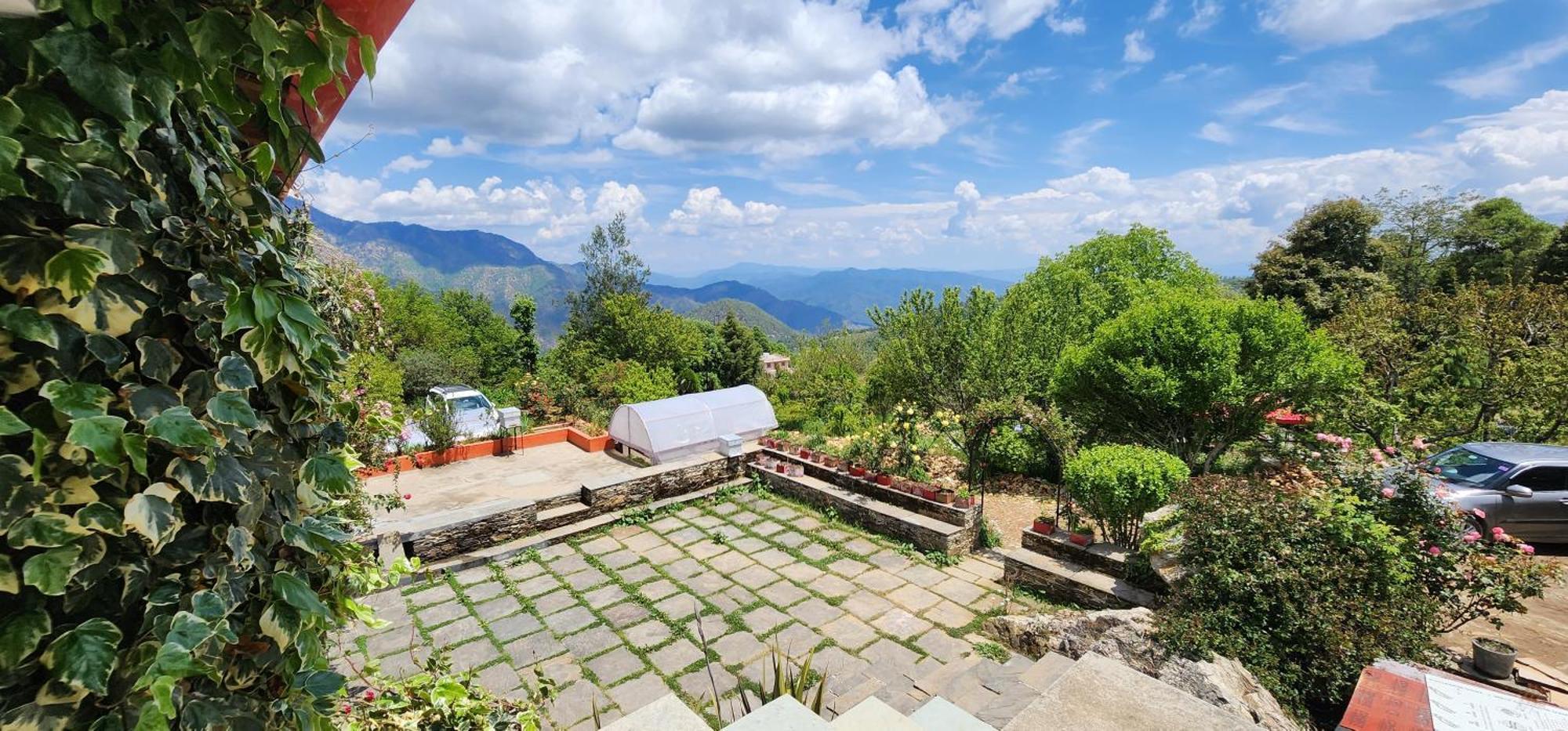 Dunagiri Retreat Dwarahat Екстериор снимка