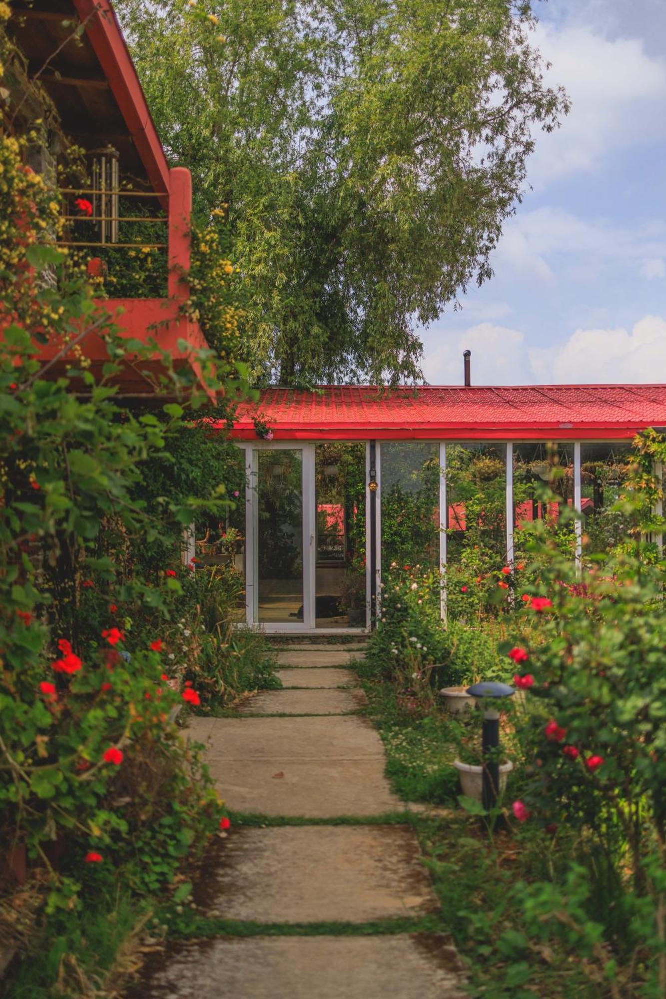 Dunagiri Retreat Dwarahat Екстериор снимка